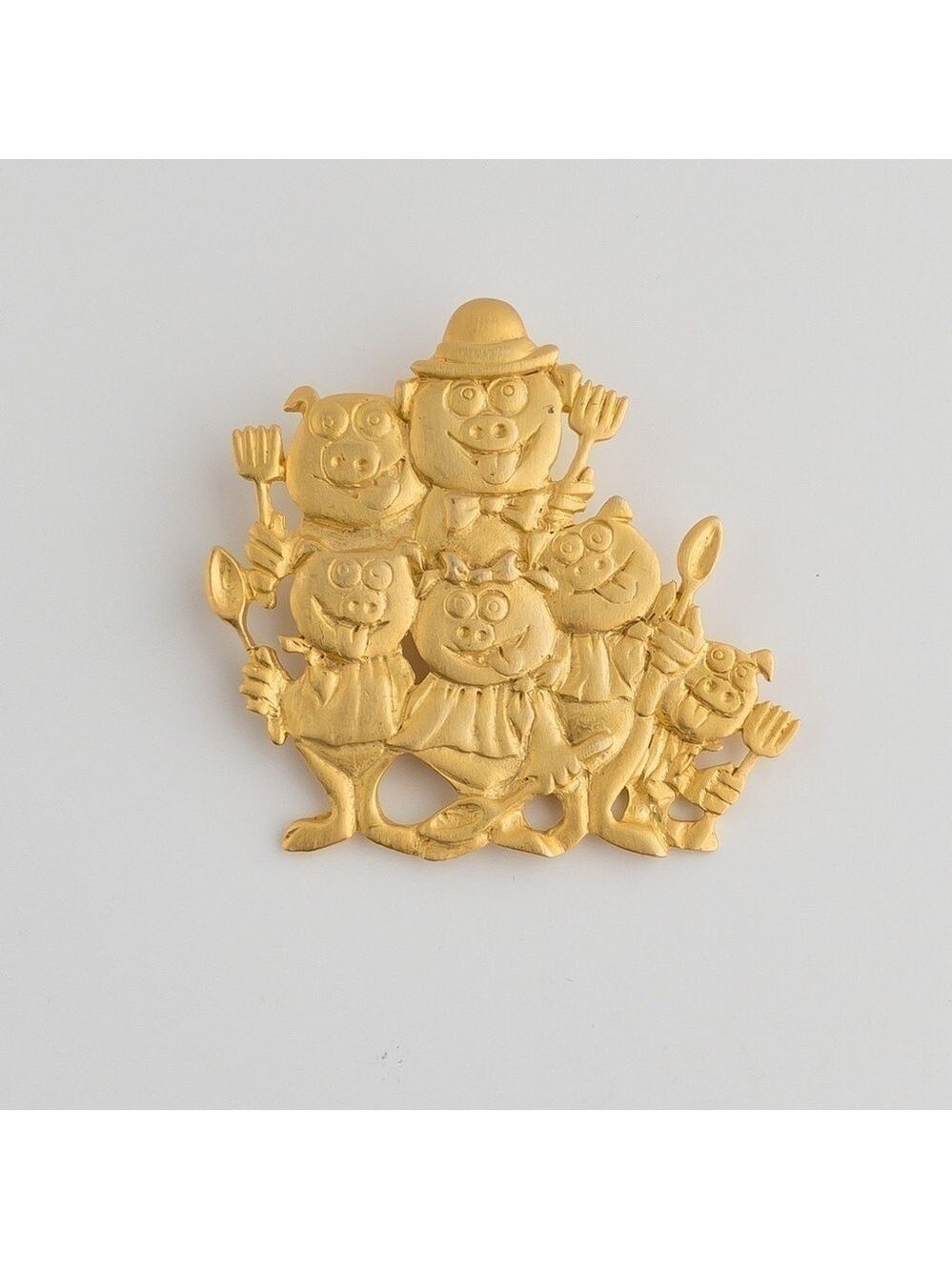 𝅺JJ Jonette Brooch Pin Whimsical Pig Family Reunion Sunday Dinner Gold Tone NWT